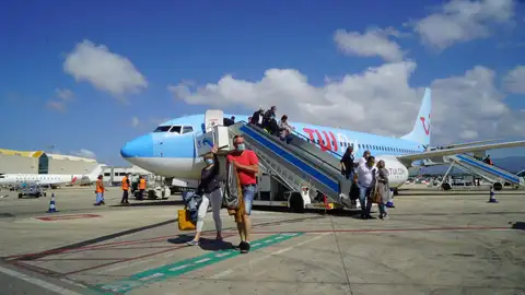Llegada de turistas a Baleares a través del plan piloto para reactivar el turismo internacional. Llegada de turistas a Baleares a través del plan piloto para reactivar el turismo internacional.