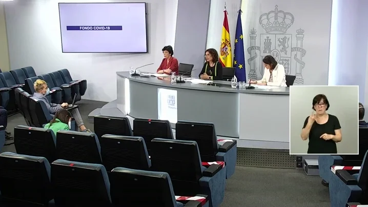 El Gobierno aprueba las ayudas a la automoci&oacute;n, Educaci&oacute;n y Sanidad debido al coronavirus