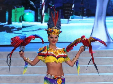 Daniella Álvarez representando a su país en el certamen de Miss Universo en 2012
