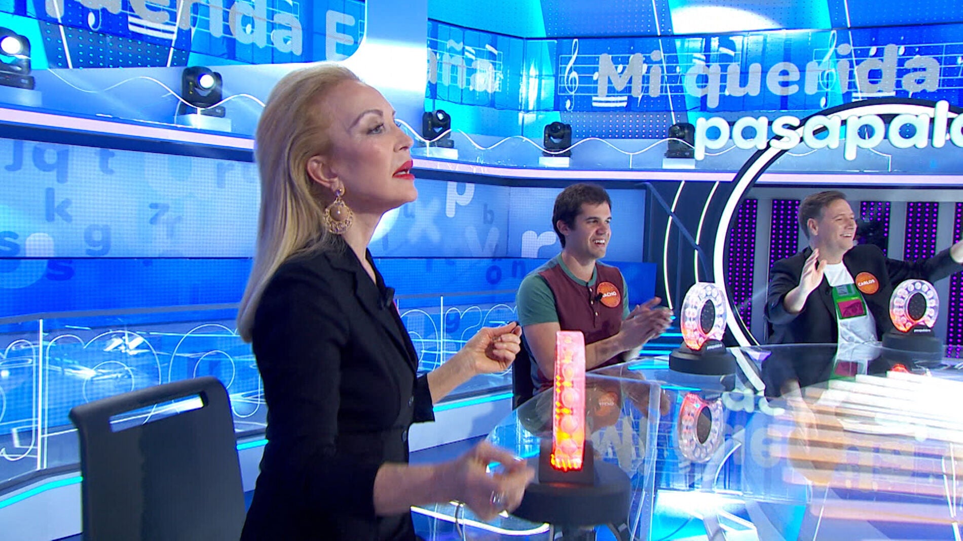 Confesiones inéditas en ‘Pasapalabra’: la boda de Carmen Lomana y el internado de Ágatha Ruiz de la Prada