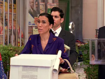 Manolita logra lo imposible: Las primeras elecciones generales se celebran en El Asturiano Manolita logra lo imposible: Las primeras elecciones generales se celebran en El Asturiano