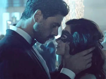 Anna-Maria Sieklucka y Michele Morrone en '365 DNI' Anna-Maria Sieklucka y Michele Morrone en '365 DNI'