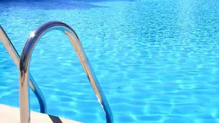 Comienza temporada de piscinas Piscina