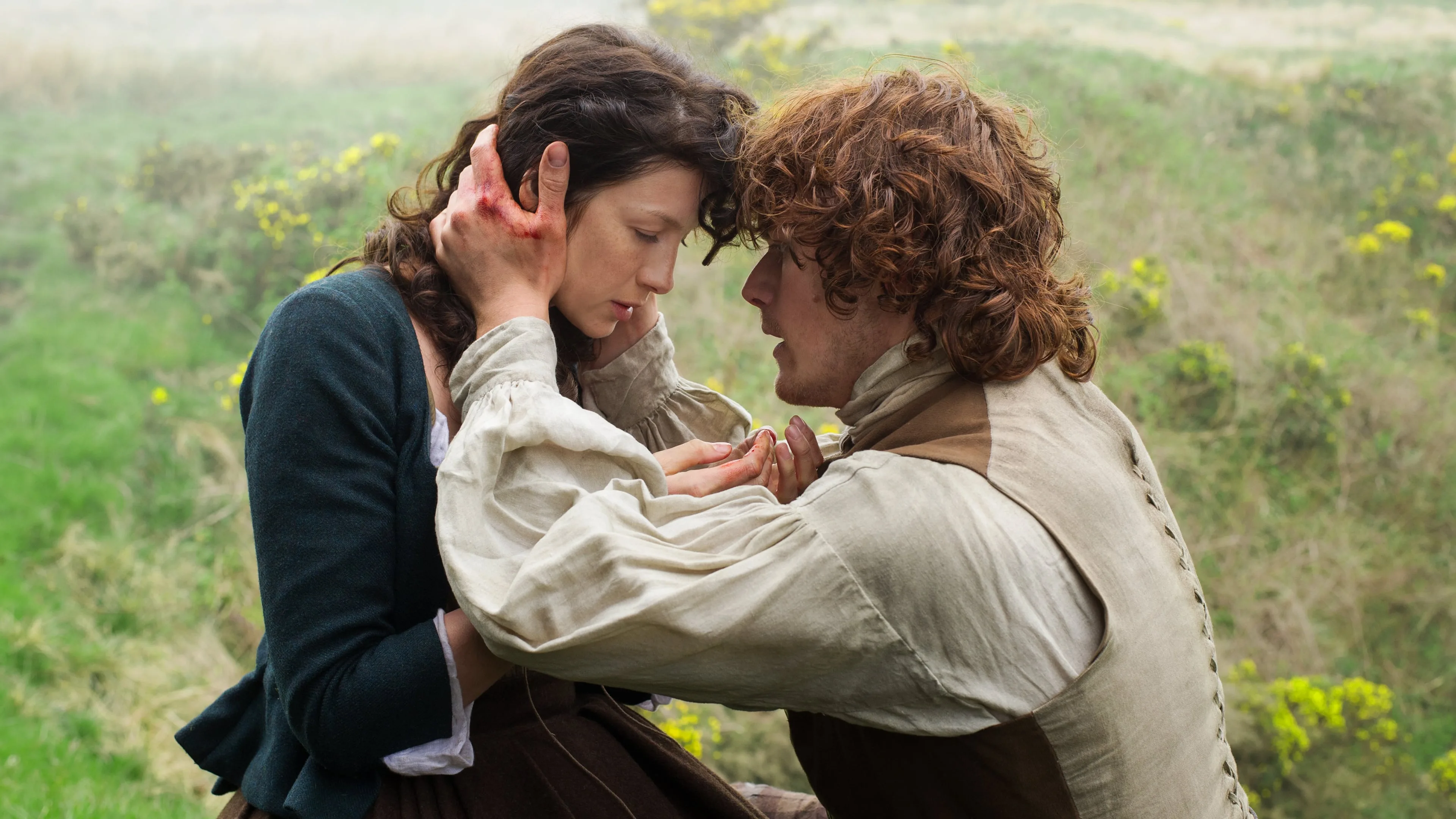 Caitriona Balfe y Sam Heughan como Calire y Jamie en 'Outlander'