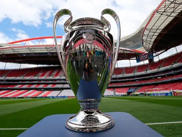 El trofeo de la Champions, en el Estadio da Luz de Lisboa El trofeo de la Champions, en el Estadio da Luz de Lisboa