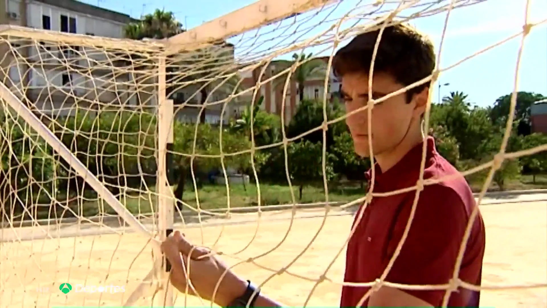 Juan Varela, futbolista y el notario m&aacute;s joven de Espa&ntilde;a con 24 a&ntilde;os: "Estudi&eacute; 150 temas en cinco meses"