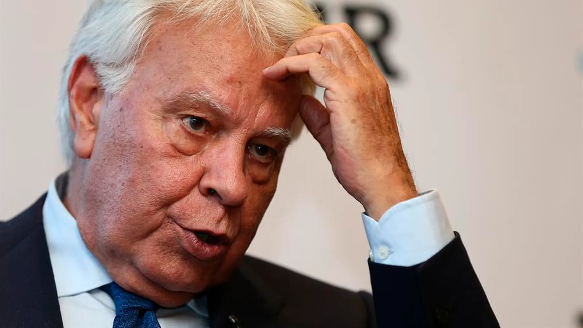 El ex presidente Felipe González analizó la actualidad española El ex presidente Felipe González analizó la actualidad española