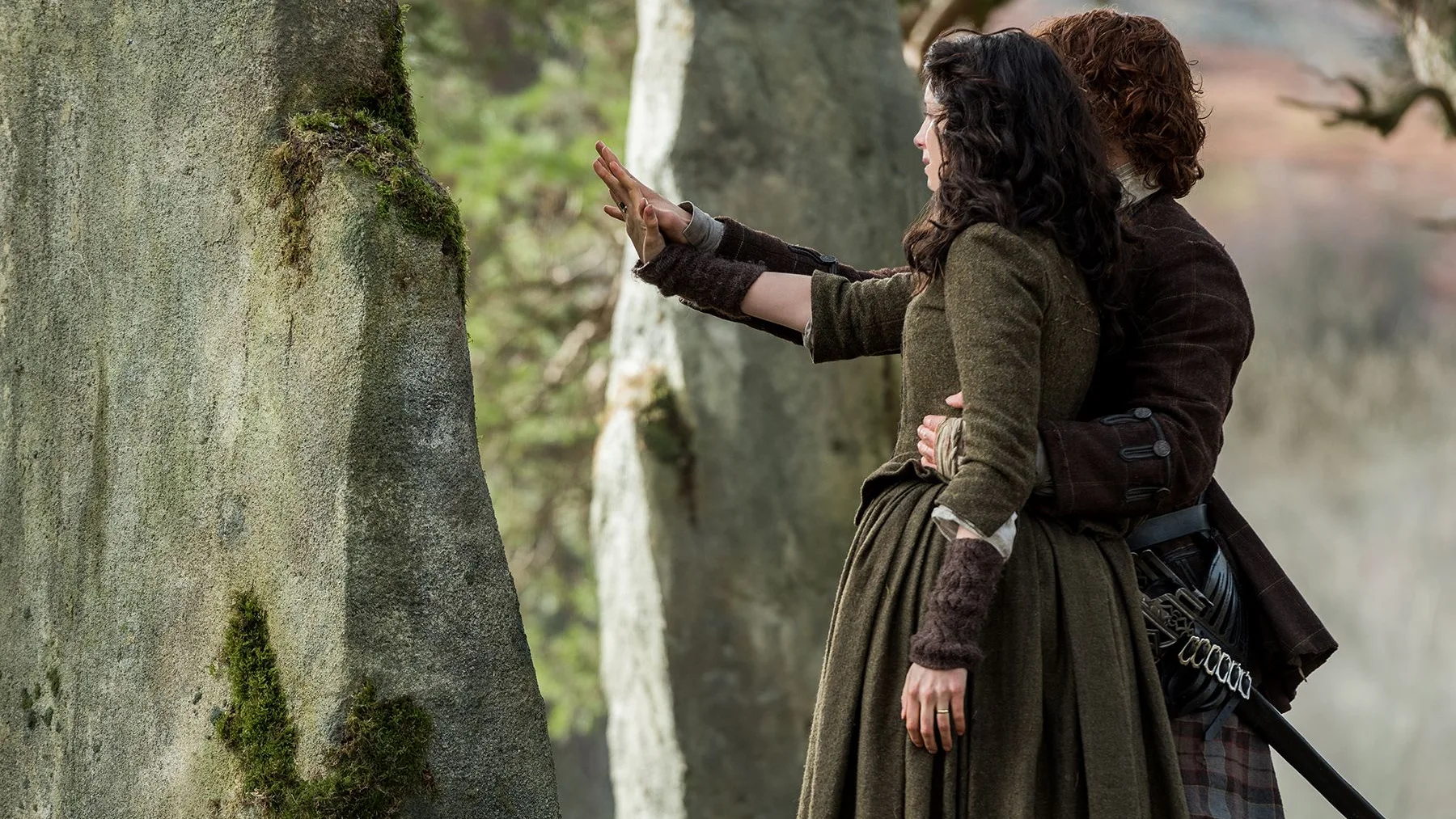 Sam Heughan y Caitriona Balfe como Jamie y Claire en 'Outlander' Sam Heughan y Caitriona Balfe como Jamie y Claire en 'Outlander'