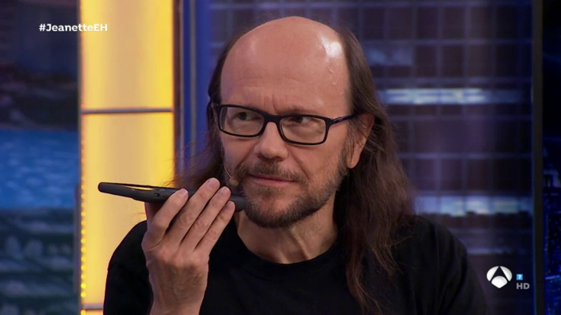 Santiago Segura desvela el ins&oacute;lito remedio de Ca&ntilde;ita Brava para acabar con el coronavirus