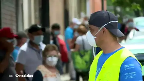 Intermon Oxfam calcula que el número de pobres en España crecerá en 700.000 personas tras la pandemia del coronavirus Intermon Oxfam calcula que el número de pobres en España crecerá en 700.000 personas tras la pandemia del coronavirus
