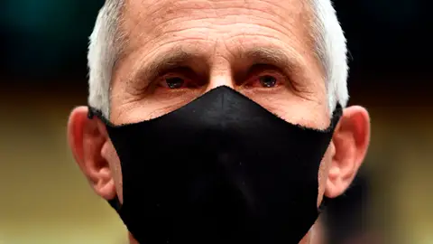 El doctor Anthony Fauci contradice a Donald Trump: "Vamos a hacer más test de coronavirus, no menos" El doctor Anthony Fauci contradice a Donald Trump: "Vamos a hacer más test de coronavirus, no menos"