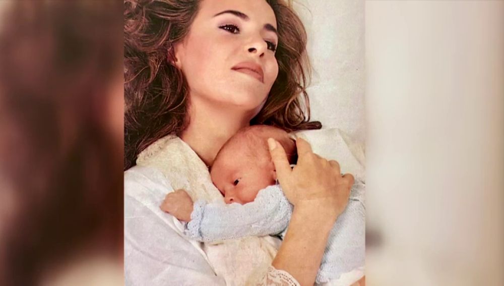  Ana Obregón recuerda con su foto favorita a su hijo Alex Lequio en el día que habría cumplido 28 años
