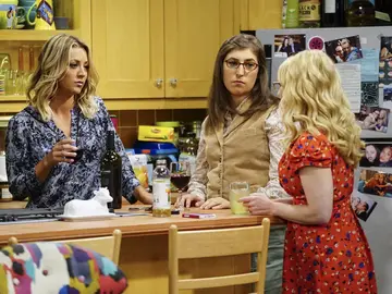 Kaley Cuoco, Mayim Bialik y Melissa Rauch como Penny, Amy y Bernadette en 'The Big Bang Theory' Kaley Cuoco, Mayim Bialik y Melissa Rauch como Penny, Amy y Bernadette en 'The Big Bang Theory'