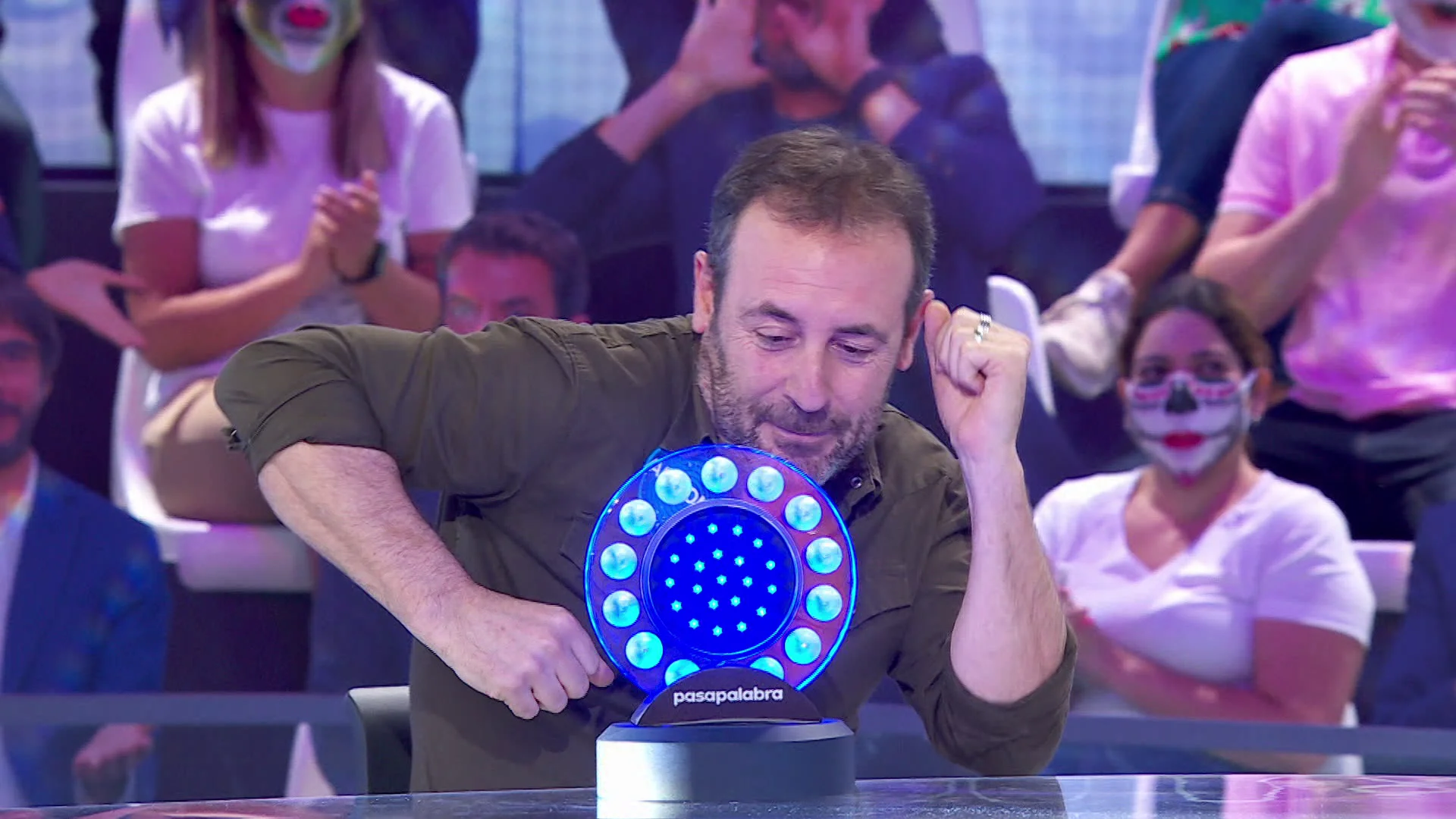 Antonio Molero le arrebata el pleno al equipo naranja al ritmo de ‘Wake me up before you go-go’ Antonio Molero le arrebata el pleno al equipo naranja al ritmo de ‘Wake me up before you go-go’