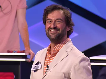 "¡Qué porte!", el look de Manolo, de 'Los dispersos', cautiva a Juanra Bonet "¡Qué porte!", el look de Manolo, de 'Los dispersos', cautiva a Juanra Bonet