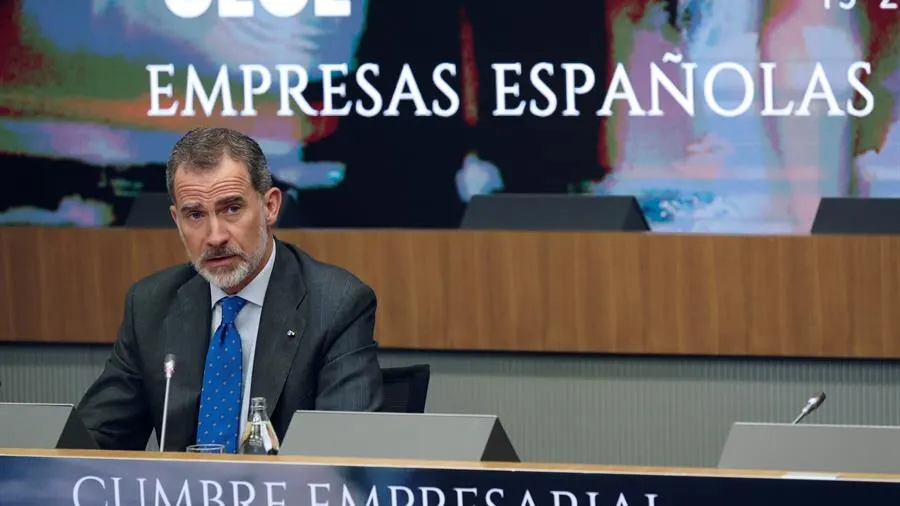 El rey, en la clausura de la cumbre de la CEOE