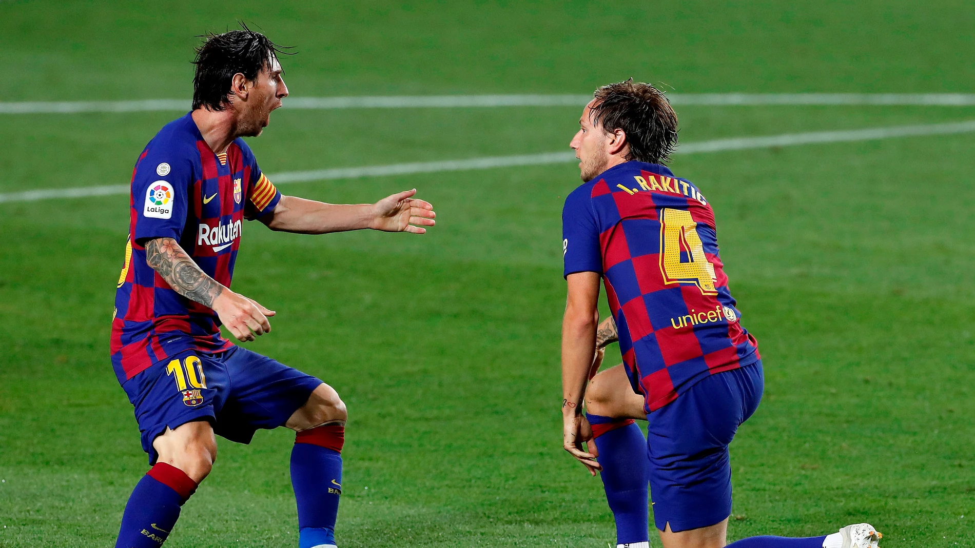 Messi y Rakitic celebran el único gol ante el Athletic Messi y Rakitic celebran el único gol ante el Athletic