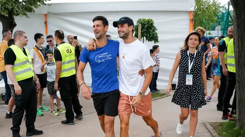 El padre de Novak Djokovic culpa al búlgaro Grigor Dimitrov del brote de coronavirus El padre de Novak Djokovic culpa al búlgaro Grigor Dimitrov del brote de coronavirus