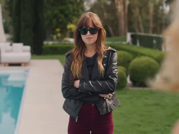 Dakota Johnson en 'Personal Assistant' Dakota Johnson en 'Personal Assistant'