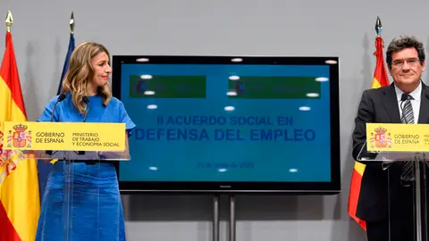 La ministra de Trabajo, Yolanda Díaz, y el ministro de Inclusión, Seguridad Social y Migraciones, José Luis Escrivá La ministra de Trabajo, Yolanda Díaz, y el ministro de Inclusión, Seguridad Social y Migraciones, José Luis Escrivá