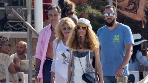 Tita Cervera, Manolo Segura, Borja Thyssen y Blanca Cuesta
