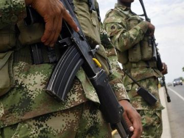 Un militar del ejército colombiano