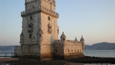 Confinan de nuevo por rebrote de coronavirus a los vecinos de Lisboa Coronavirus