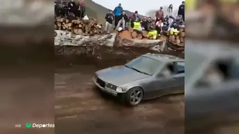 Un espontáneo siembra el pánico durante un rally en Asturias Un espontáneo siembra el pánico durante un rally en Asturias