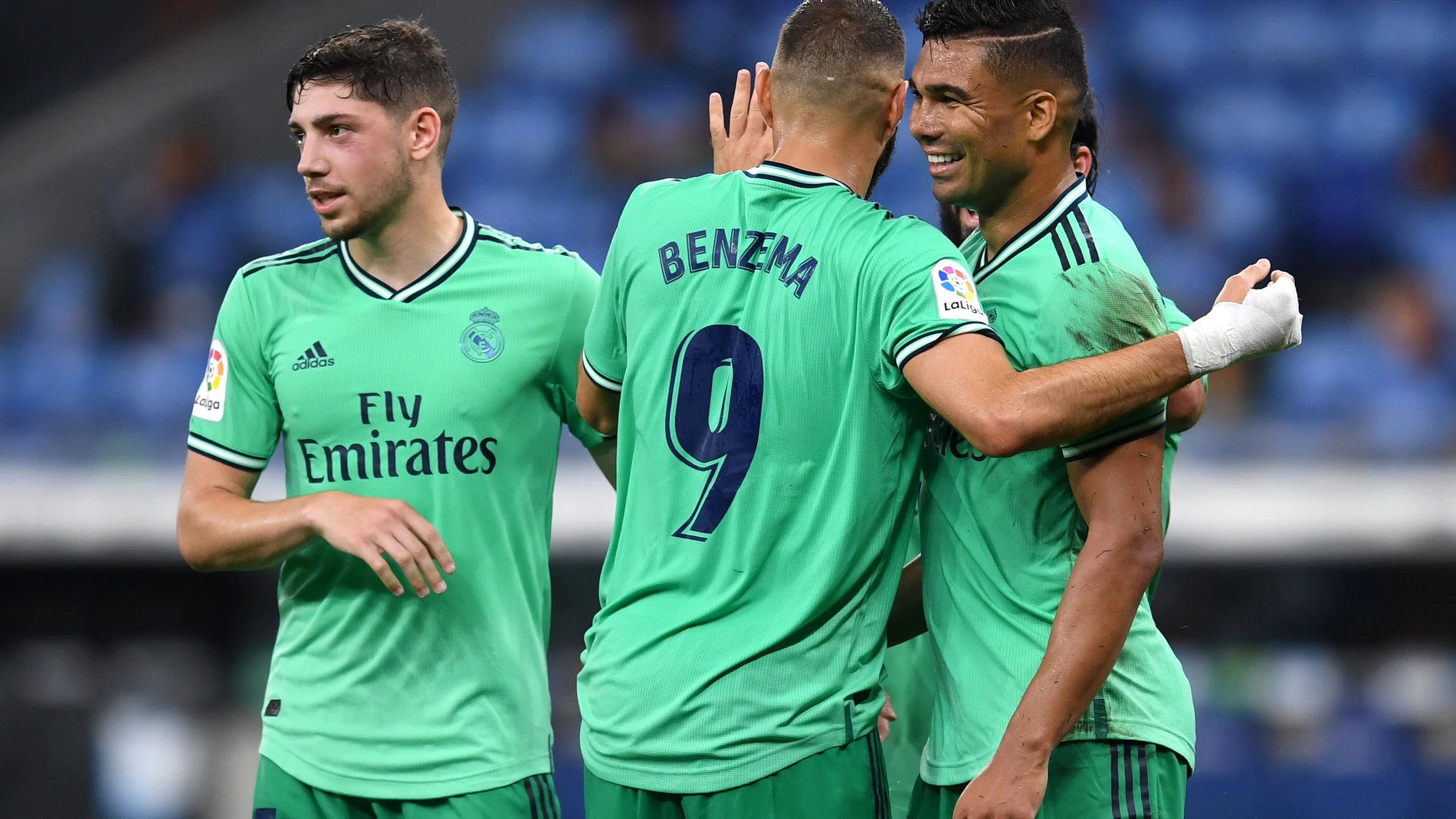 Los jugadores del Real Madrid celebran el gol de Casemiro Los jugadores del Real Madrid celebran el gol de Casemiro