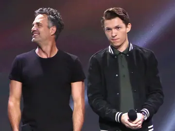 Mark Ruffalo y Tom Holland Mark Ruffalo y Tom Holland