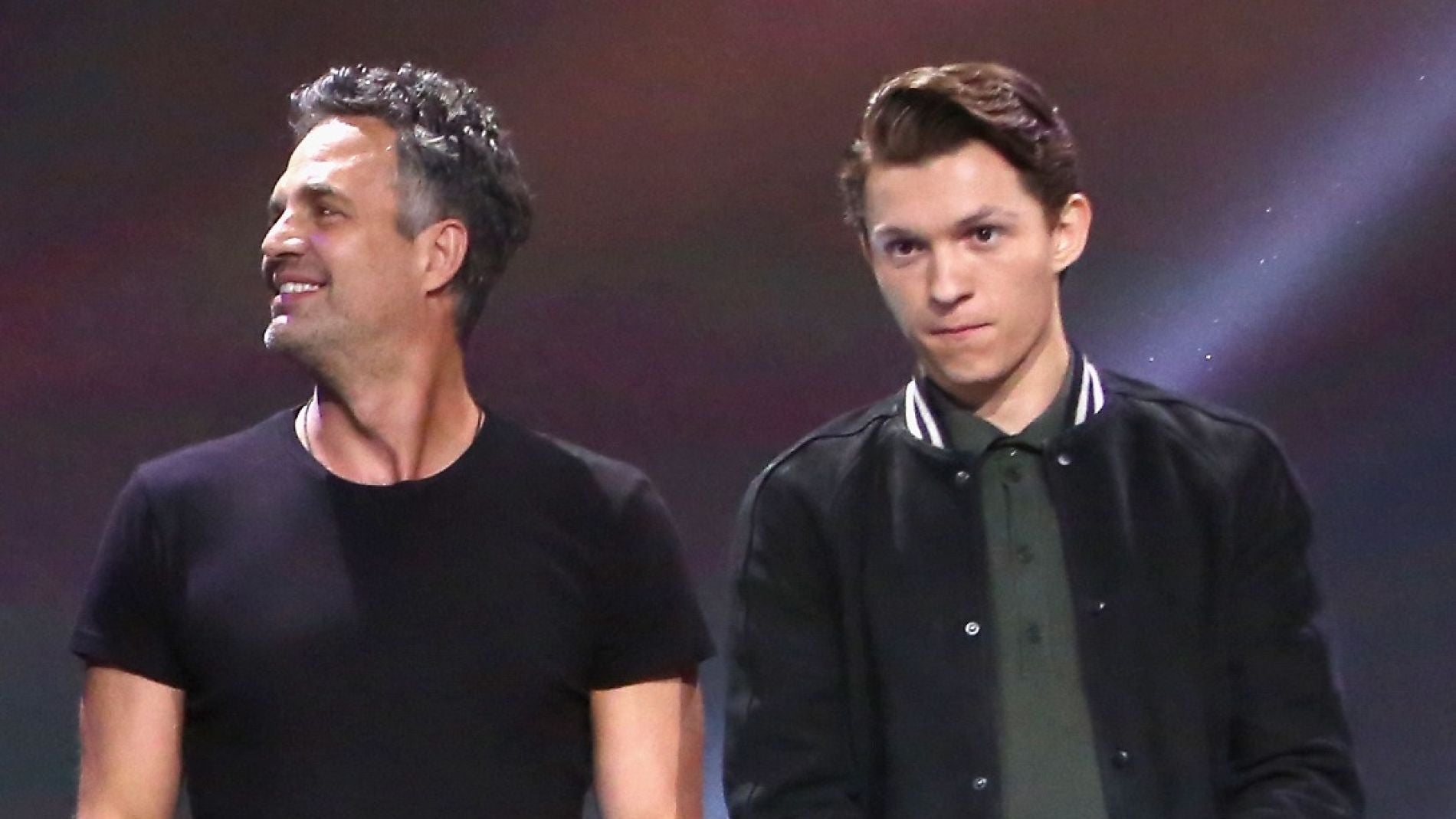 "Oh Mierda": El Vídeo De Tom Holland Donde Se La Lía A Mark Ruffalo En ...