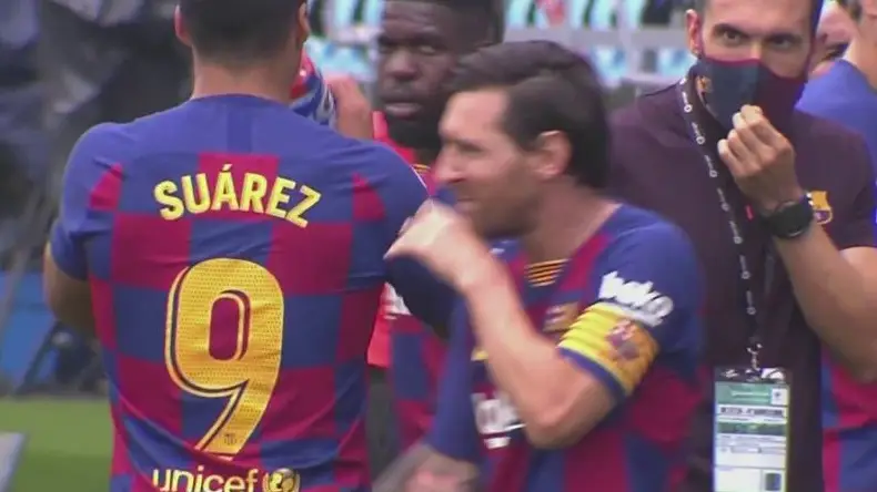 El gesto de Leo Messi con Eder Sarabia que muestra la ruptura de la plantilla y el cuerpo t&eacute;cnico de Seti&eacute;n