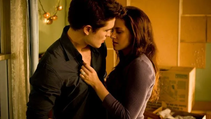 Edward y Bella en 'Crepúsculo' Edward y Bella en 'Crepúsculo'