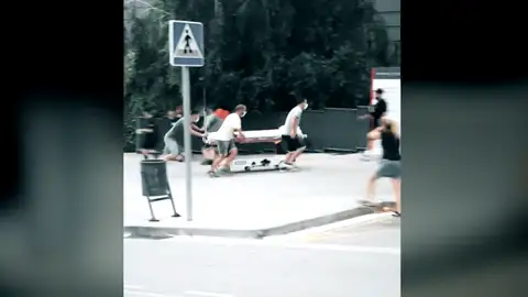 Un cigarrillo, el origen del incendio en el hospital de Sant Boi que ha causado un herido grave y doce intoxicados Un cigarrillo, el origen del incendio en el hospital de Sant Boi que ha causado un herido grave y doce intoxicados