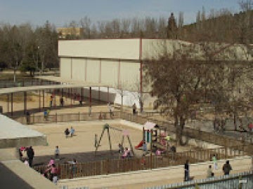 Patio del colegio, antes del hundimiento