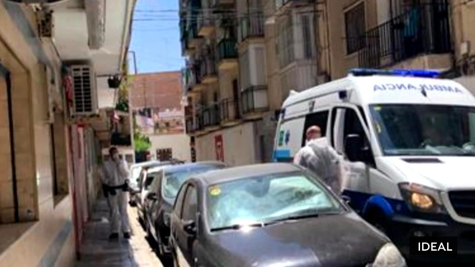 Un tendero de Granada con coronavirus se enfrenta a la mayor multa por saltarse el confinamiento en España Un tendero de Granada con coronavirus se enfrenta a la mayor multa por saltarse el confinamiento en España