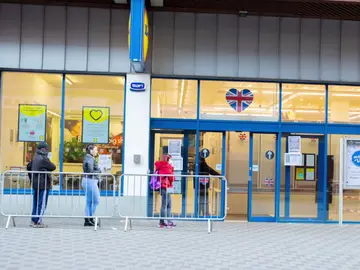 Las mascarillas de Agatha Ruiz de la Prada para Lidl se agotan en sólo unas horas Las mascarillas de Agatha Ruiz de la Prada para Lidl se agotan en sólo unas horas