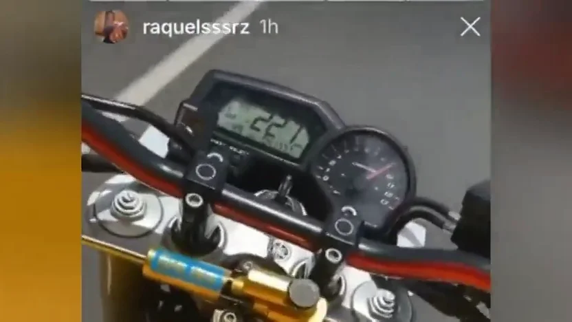  Detienen a dos personas por circular a m&aacute;s de 200 km/h y publicarlo en las redes sociales