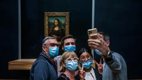 El Museo del Louvre reabre el 70% de sus colecciones tras la pandemia de coronavirus El Museo del Louvre reabre el 70% de sus colecciones tras la pandemia de coronavirus