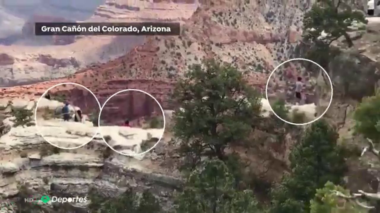 Muere una turista al caer por un barranco del Gran Cañón mientras hacía ...