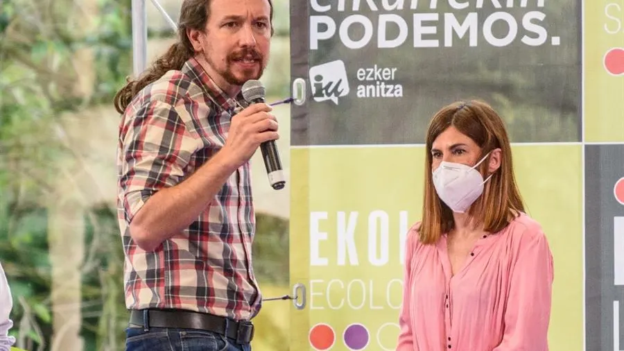 Pablo Iglesias en un acto de precampa&ntilde;a de las elecciones vascas en Bilbao