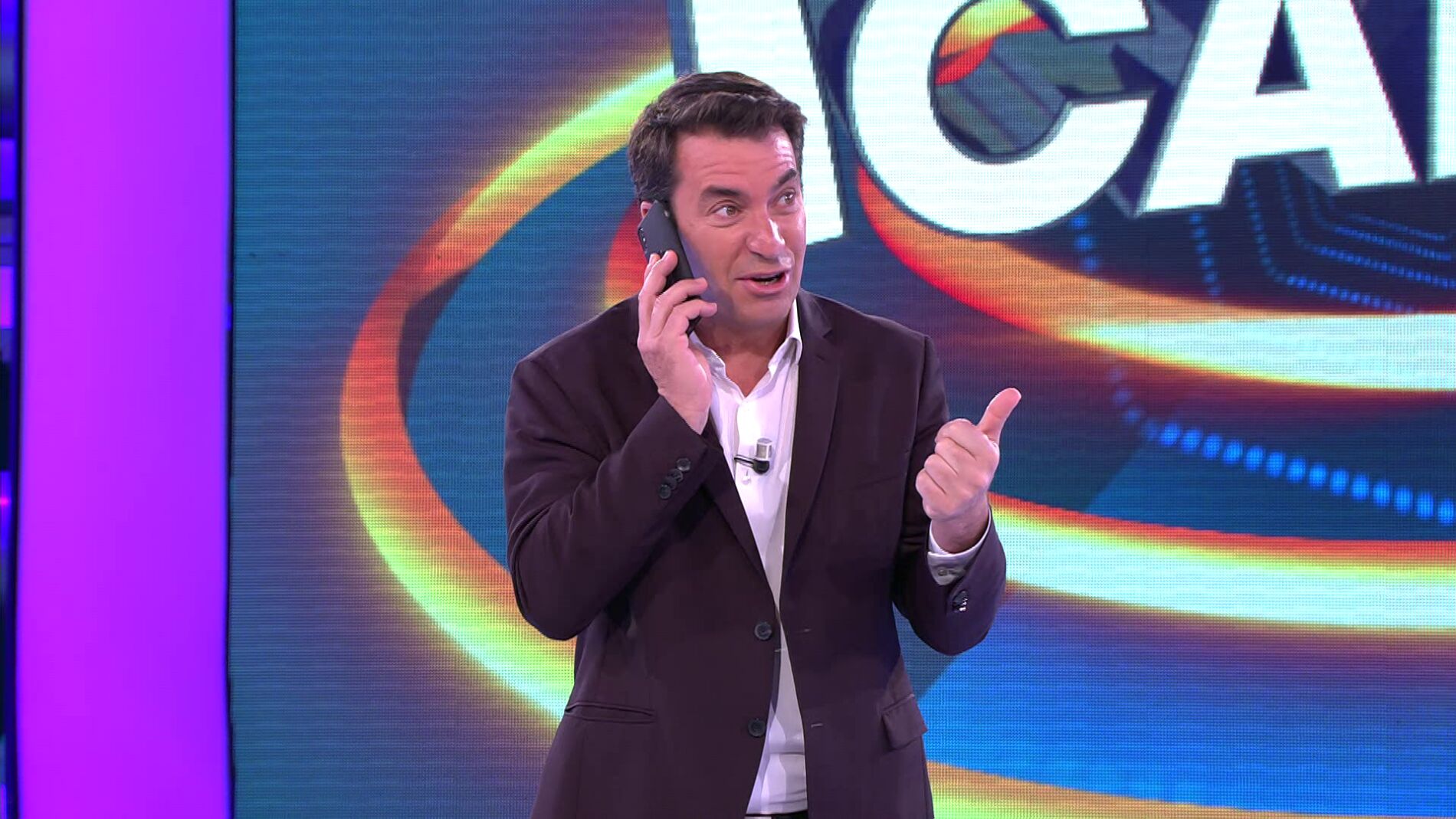 La espectacular lista de invitados que Arturo Valls prepara para su gran fiesta del pr&oacute;ximo fin de semana 