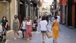 Ambiente de normalidad en el Carrer Major de Lleida, comarca del Segrià Ambiente de normalidad en el Carrer Major de Lleida, la capital de la comarca del Segrià