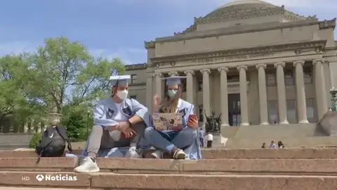 Estados Unidos expulsará a los universitarios extranjeros que sólo den clases on-line Estados Unidos expulsará a los universitarios extranjeros que sólo den clases on-line