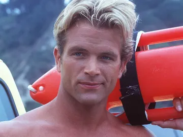 David Chokachi como Cody Madison en 'Los Vigilantes de la Playa' David Chokachi como Cody Madison en 'Los Vigilantes de la Playa'