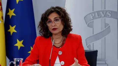 La portavoz del Gobierno, María Jesús Montero, en rueda de prensa La portavoz del Gobierno, María Jesús Montero, en rueda de prensa
