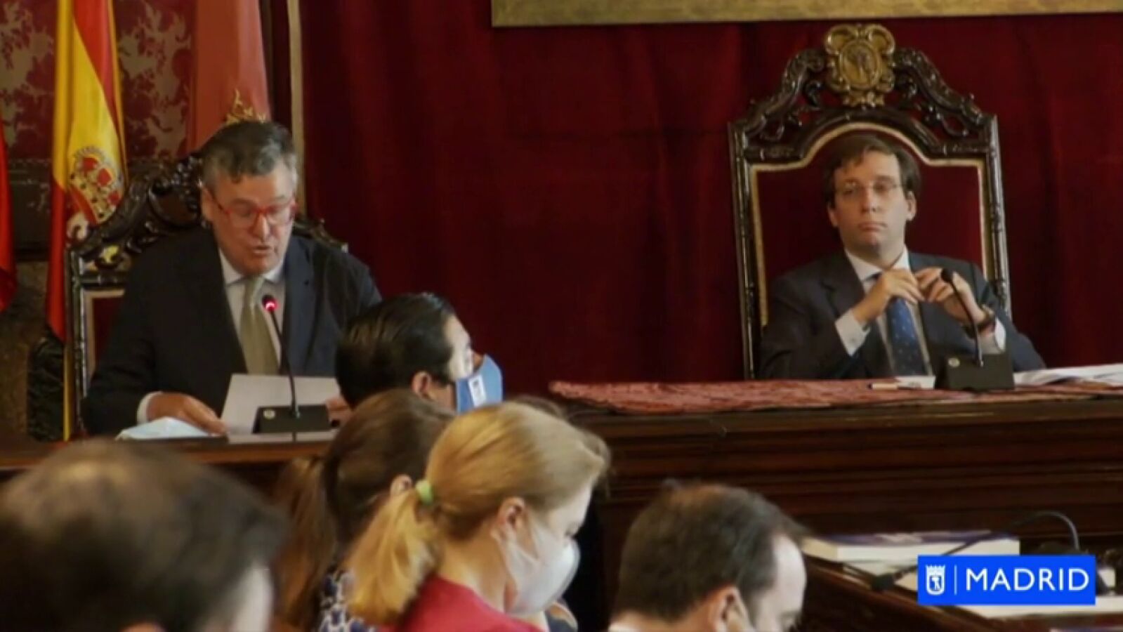 Todos los grupos del ayuntamiento de Madrid firman el acuerdo para desarrollar la ciudad tras el coronavirus