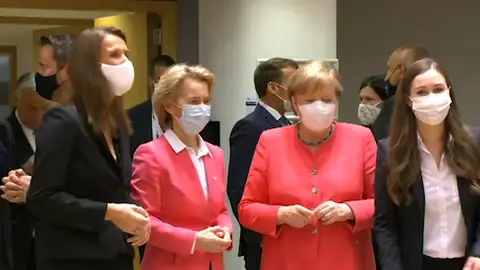 Angela Merkel, clave en la intrahistoria del Consejo Europeo que dio luz verde a 750.000 millones contra el coronavirus Angela Merkel, clave en la intrahistoria del Consejo Europeo que dio luz verde a 750.000 millones contra el coronavirus