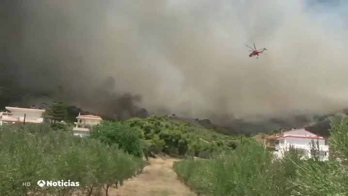 INCENDIO GRECIA