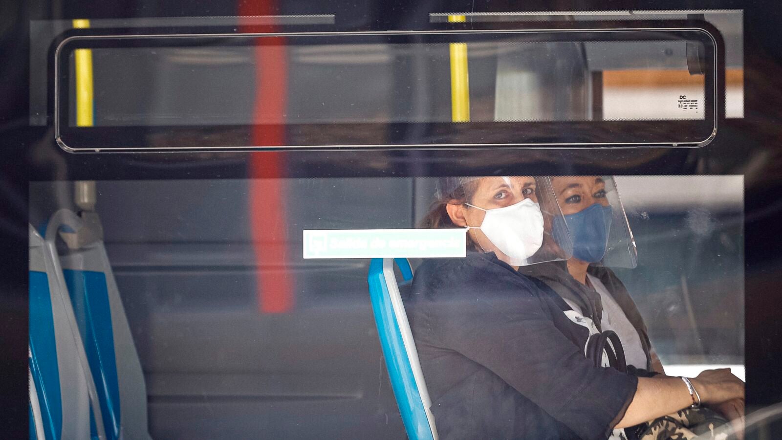 Madrid detecta 77 casos de coronavirus importados en Barajas y Sanidad contabiliza solo cuatro 